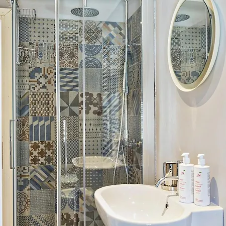 דירה Colore E Stile Nel Centro Di By Wonderful Italy ג'נובה