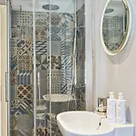 Apartman Colore E Stile Nel Centro Di By Wonderful Italy Genova