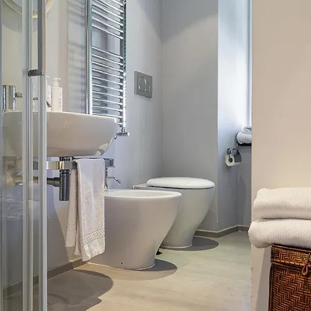 Colore E Stile Nel Centro Di By Wonderful Italy Apartment