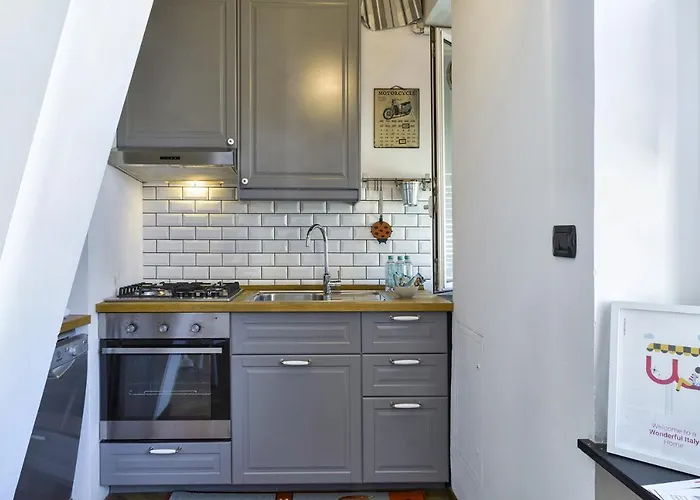 Appartement Colore E Stile Nel Centro Di By Wonderful Italy Genua